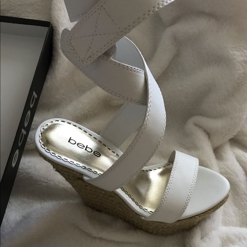 🌟Two Hours only🌟Bebe strappy tall white wedges
