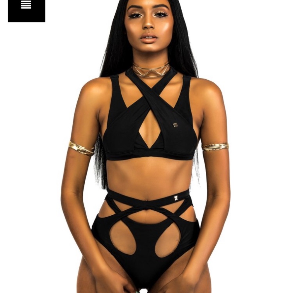 BFYNE "Leiya" swimsuit, Black, size Medium