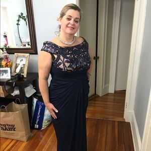 Meet your Posher, Elisete