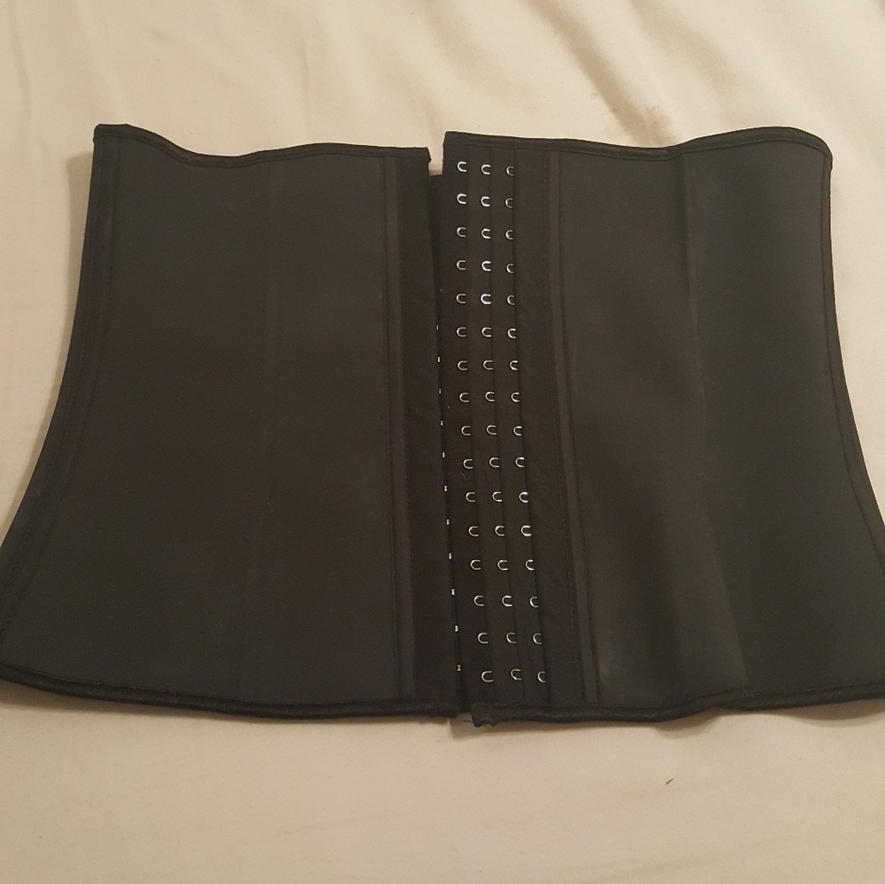 Waist shaper
