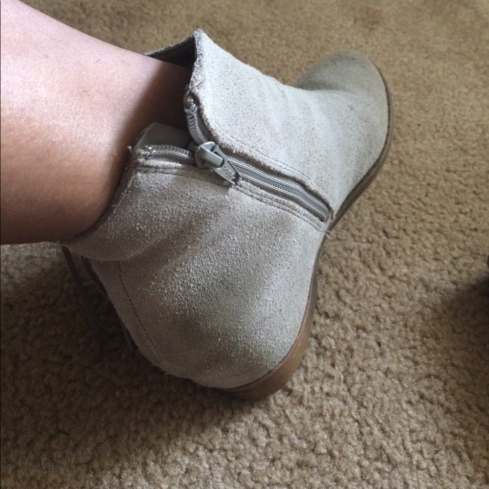 Frilled Booties - Picture 2 of 2