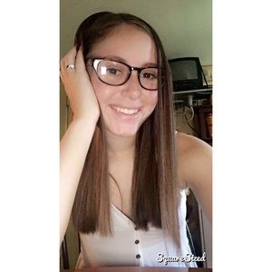 Meet your Posher, Amber