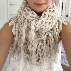 Beautiful PacSun Infinity Tassell Scarf Cream NWT