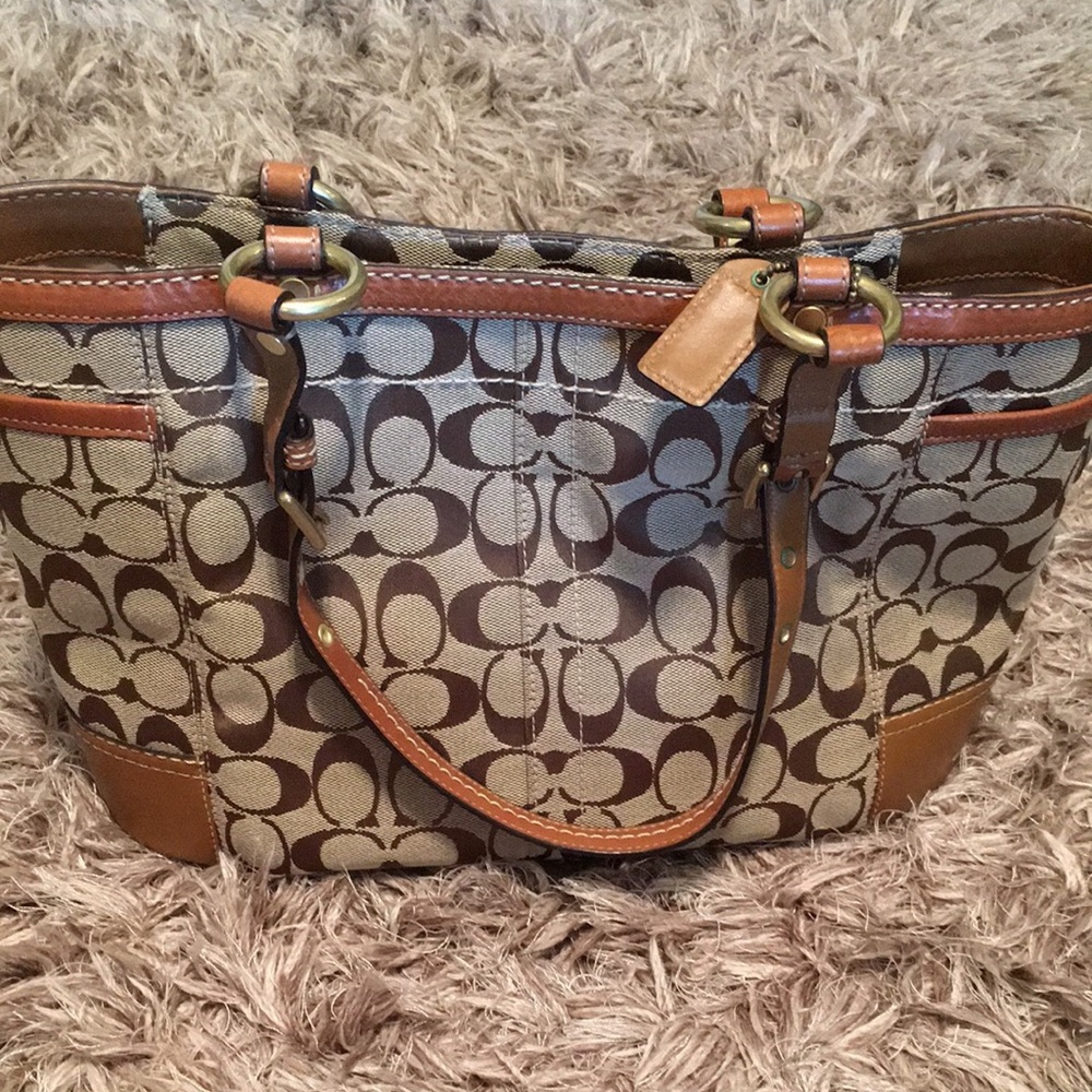 SOLD ELSEWHERE Coach handbag