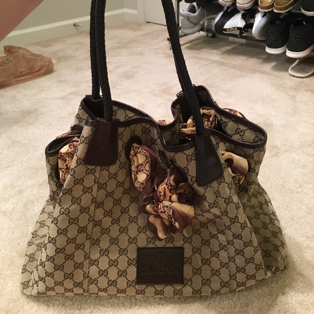 Gucci purse
