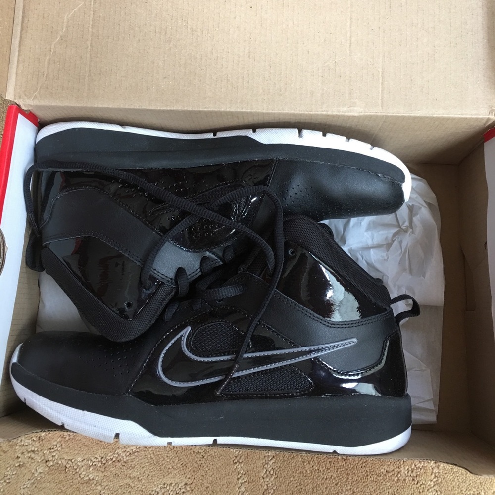 Nike High Top Sneaker - Picture 3 of 7