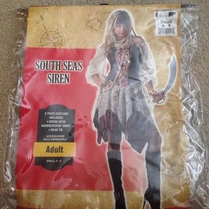 NEW! Adult Women's Pirate Costume