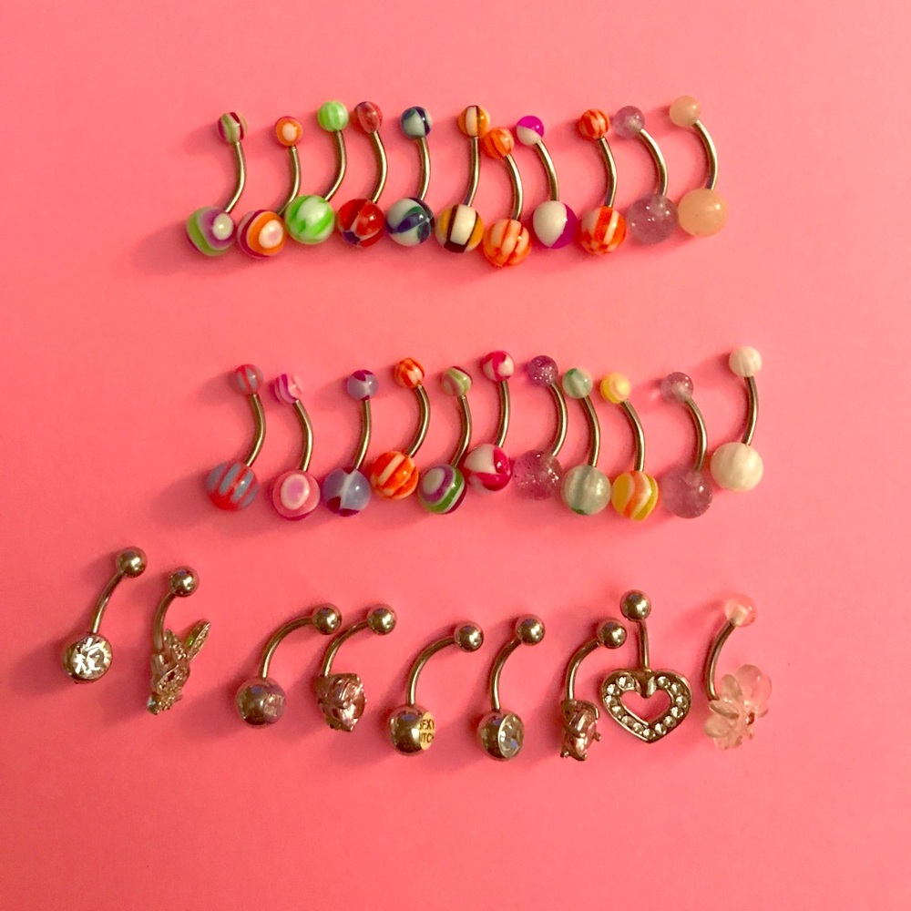 NEVER USED!!! ❤️ Belly button rings!