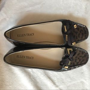 Ellen Tracy flats