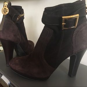 Gorgeous brown suede Tory Burch ankle boots
