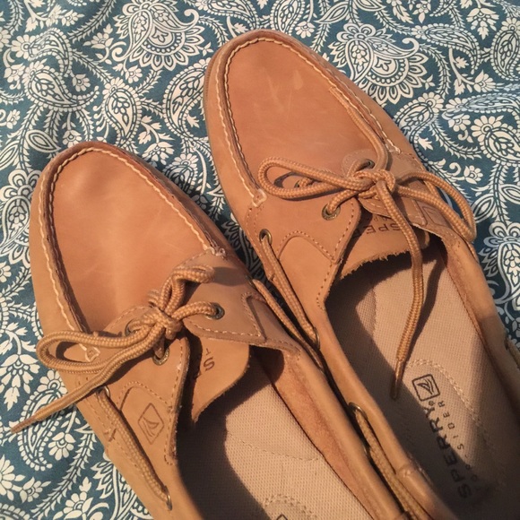 Real Leather Sperry's - Picture 5 of 6