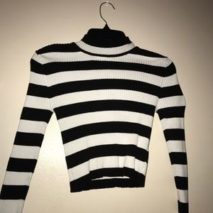 Forever 21 Black and white striped crop top