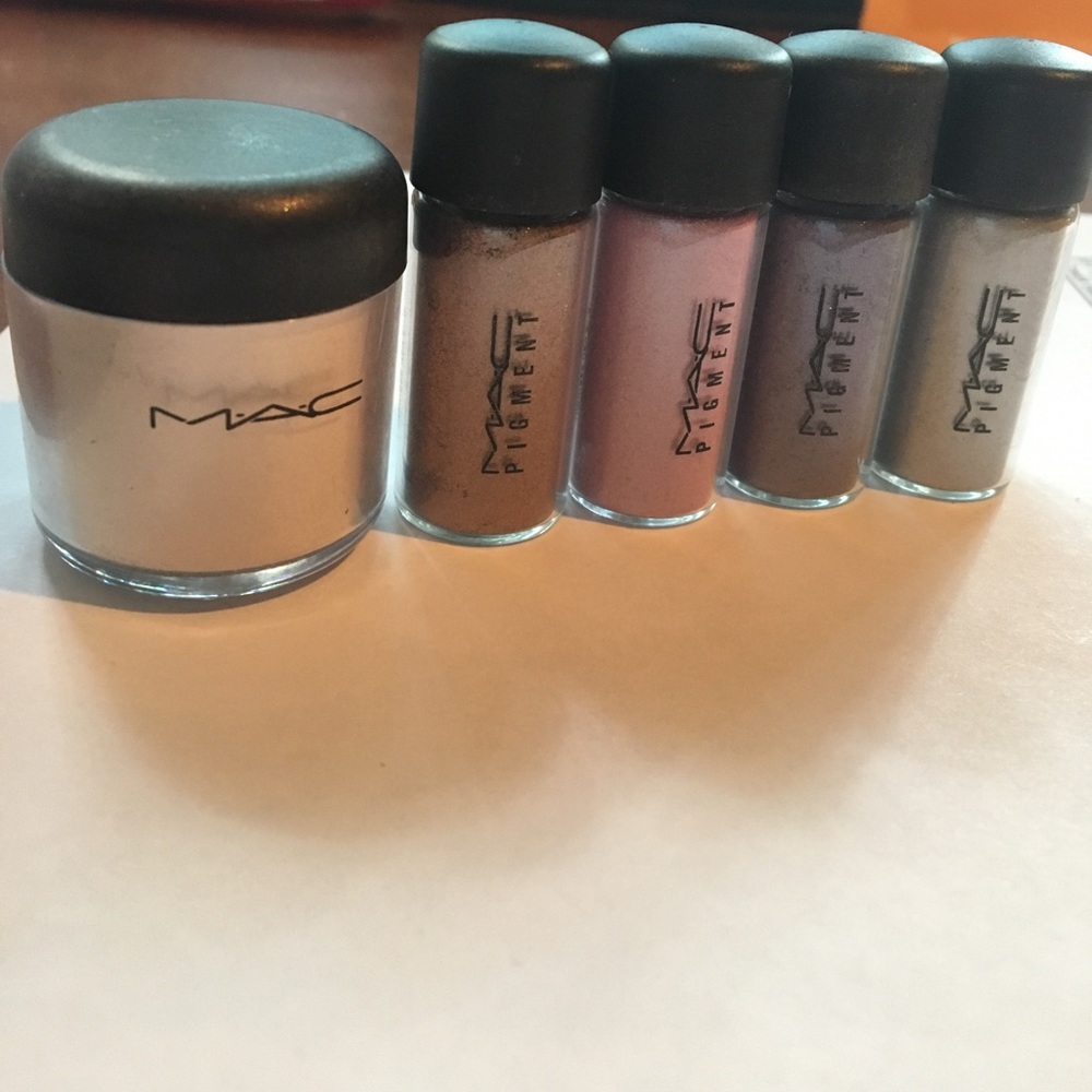 MAC pigment bundle!