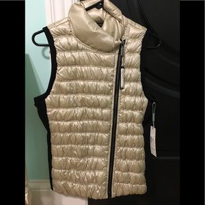 Gorgeous Calvin Klein Vest