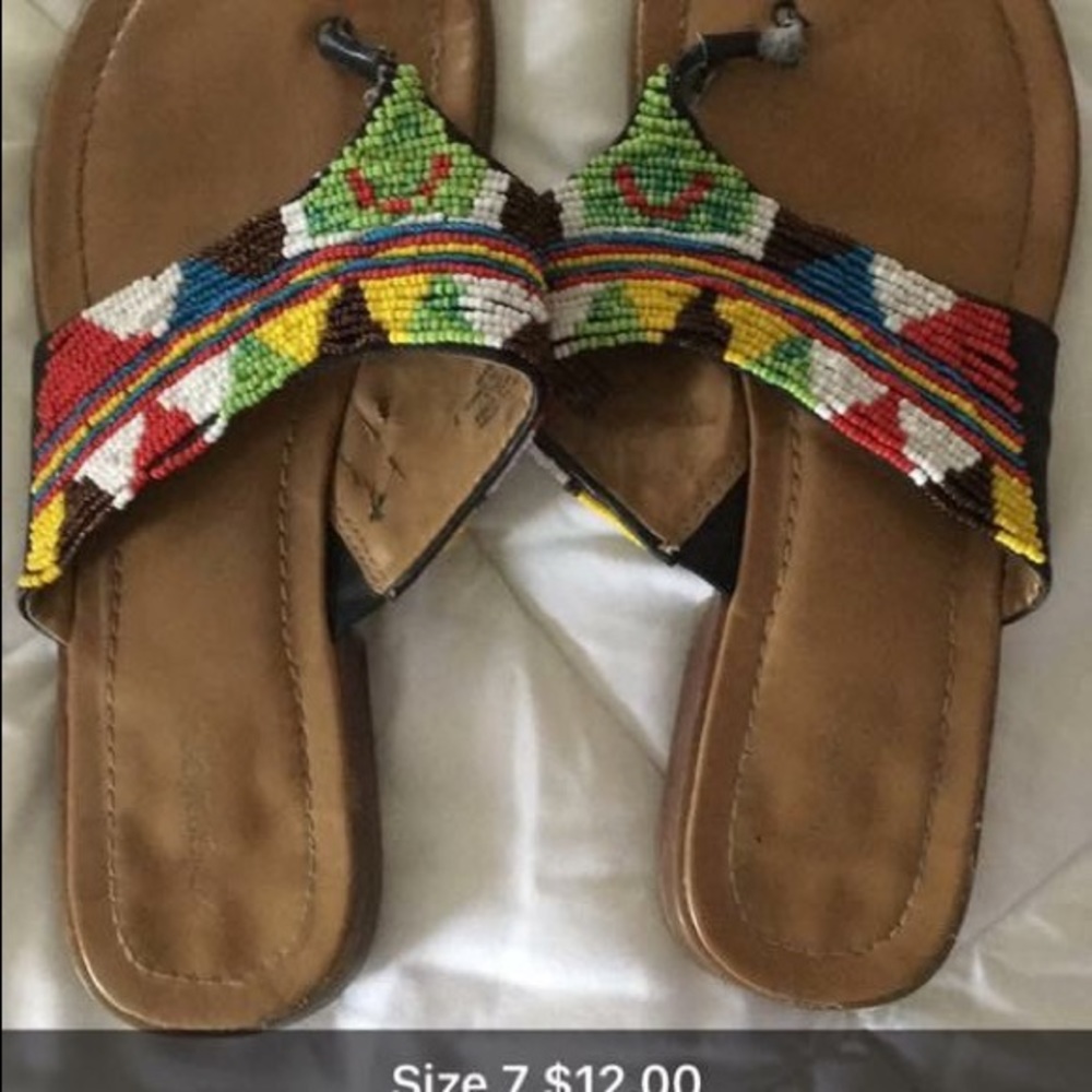 Shoes - Picture 3 of 4