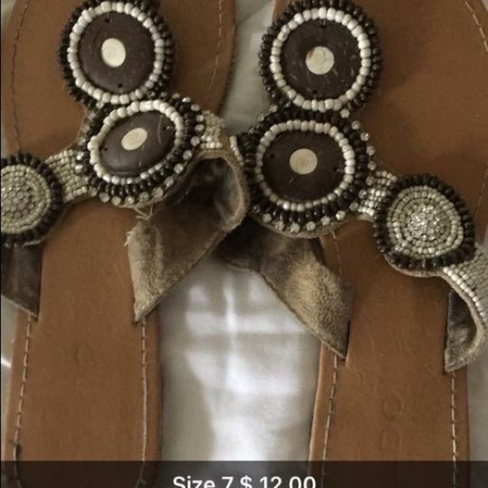 Shoes - Picture 4 of 4