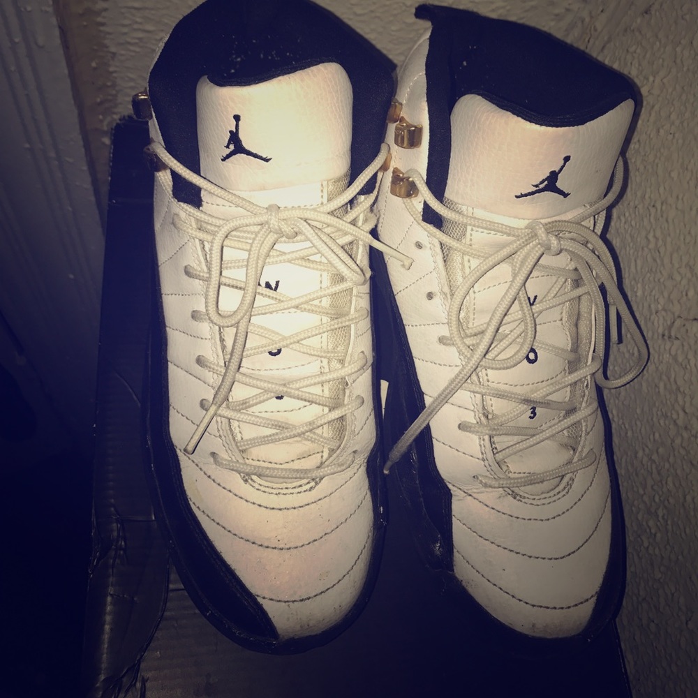 Jordan 12's