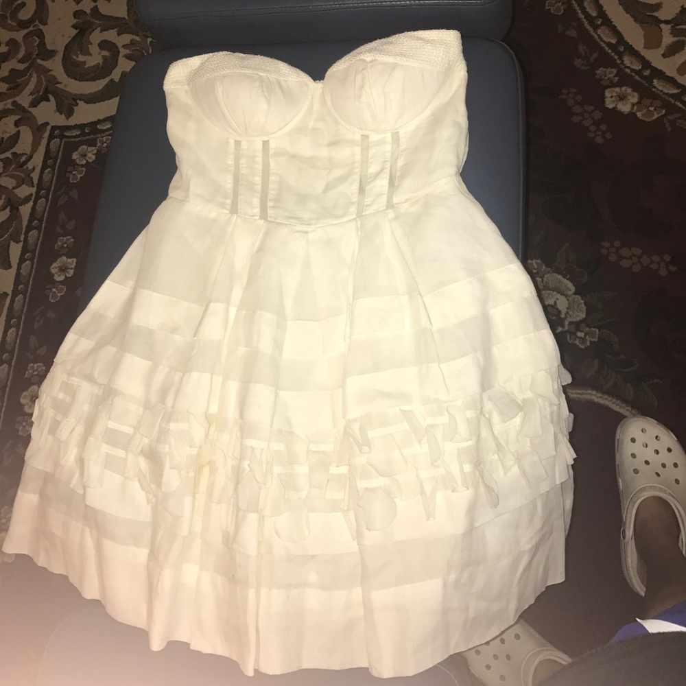White dress with ruffles. Size 8.