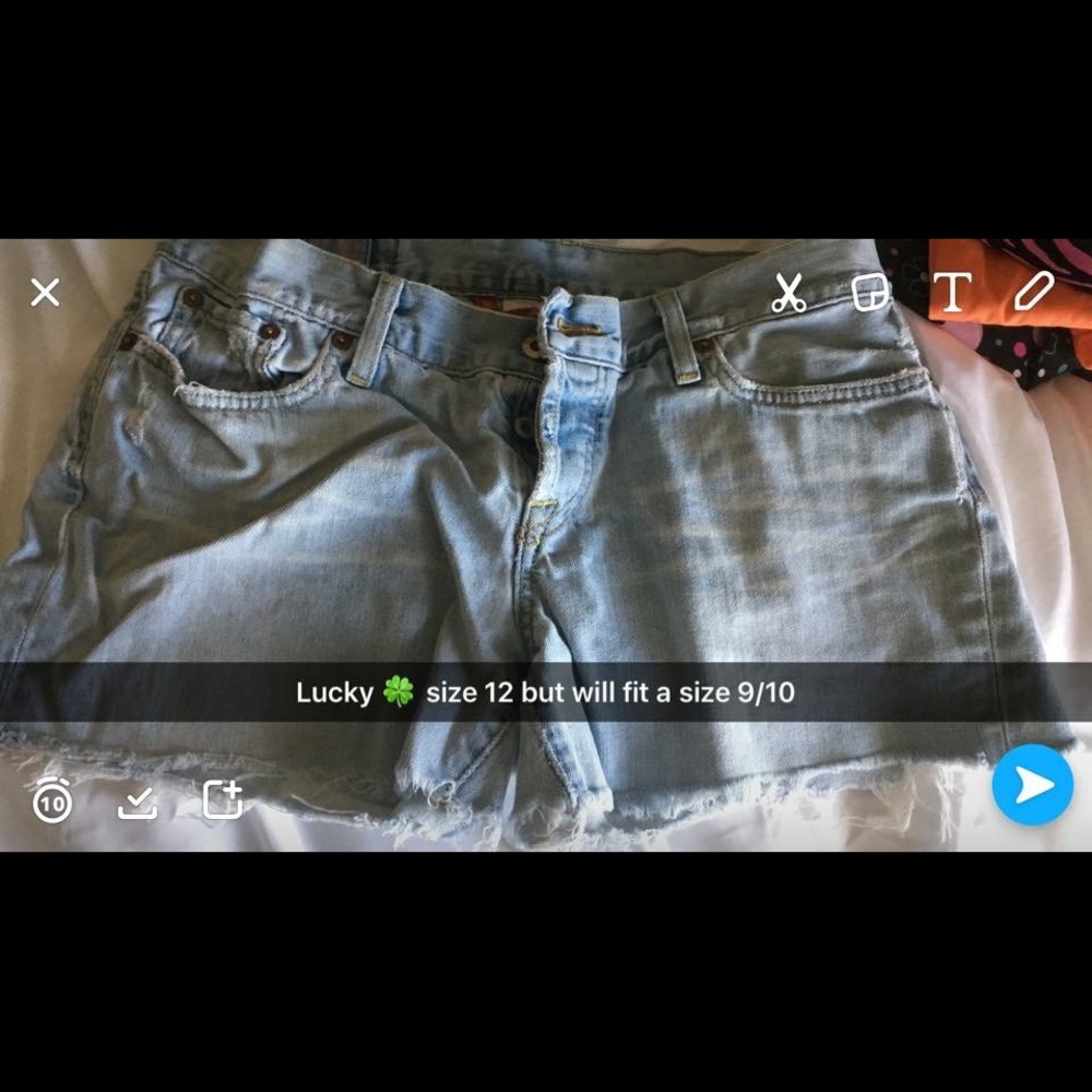 Shorts - Picture 2 of 2