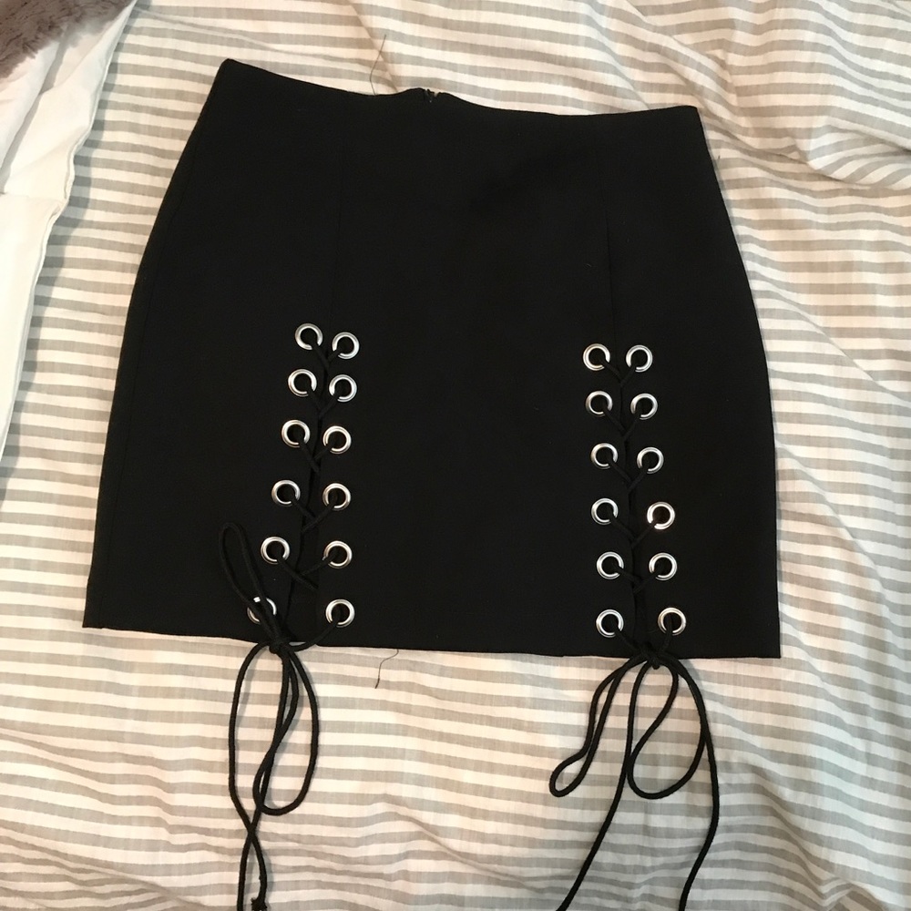 Black punk lace up mini skirt