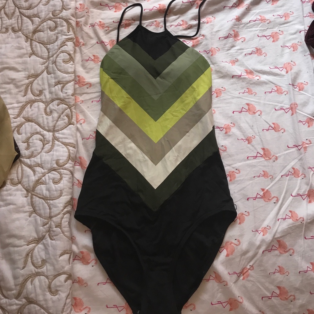 Vince Camuto swim