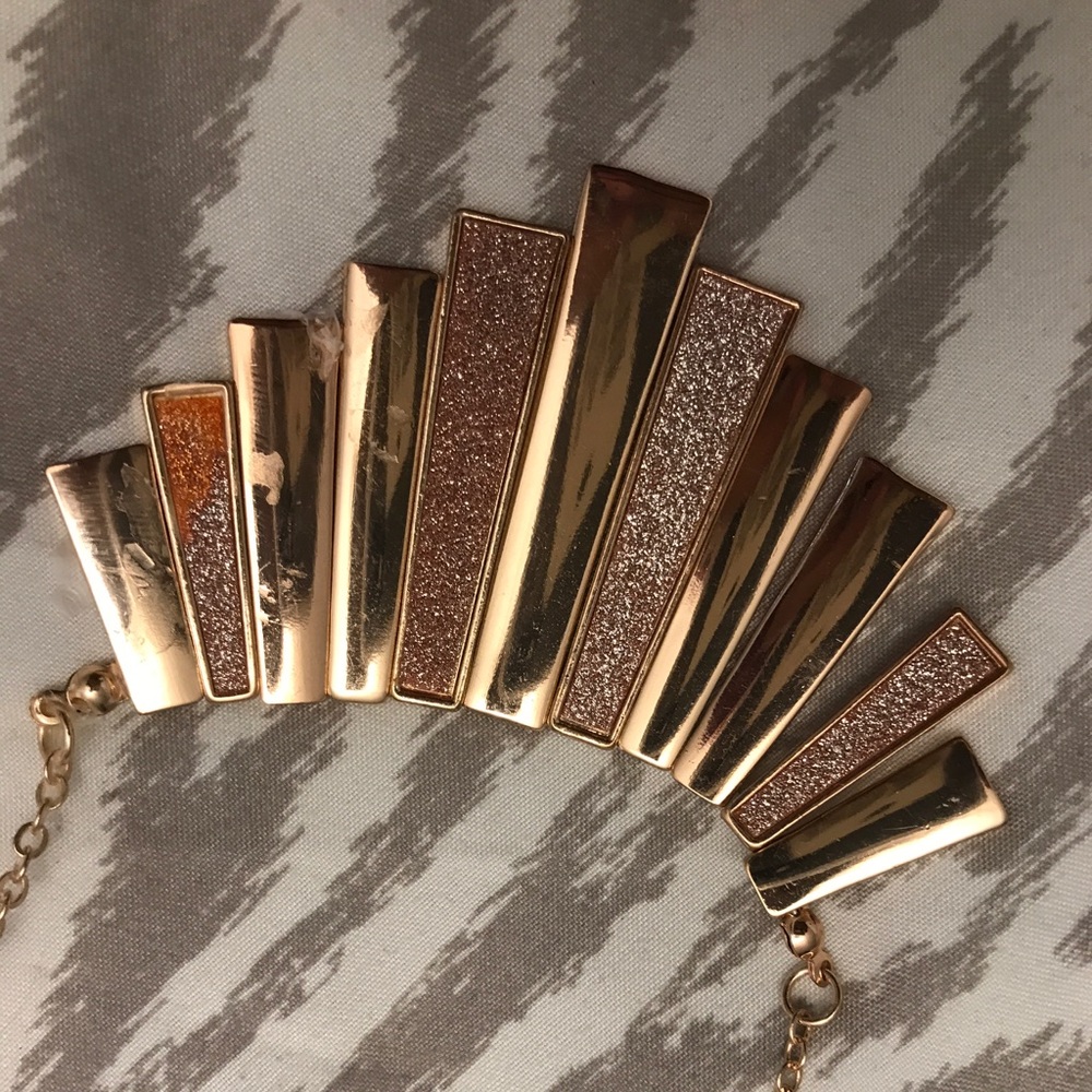 NEW Rose gold necklace