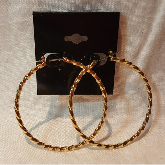 SPECIAL PRICED EARRING DEAL:⤵️ SEE BELOW⤵️ - Picture 2 of 4