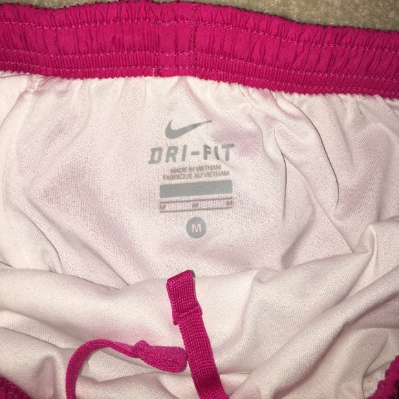 Girls Nike Running Shorts size M - Picture 2 of 3
