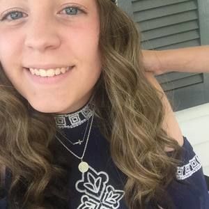 Meet your Posher, Ayla