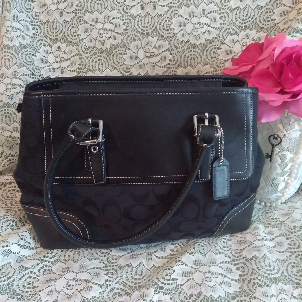 Coach Black Signature Hampton Purse