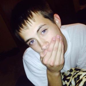 Meet your Posher, Devin