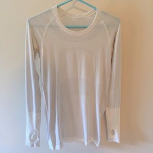 white lululemon running shirt size 6