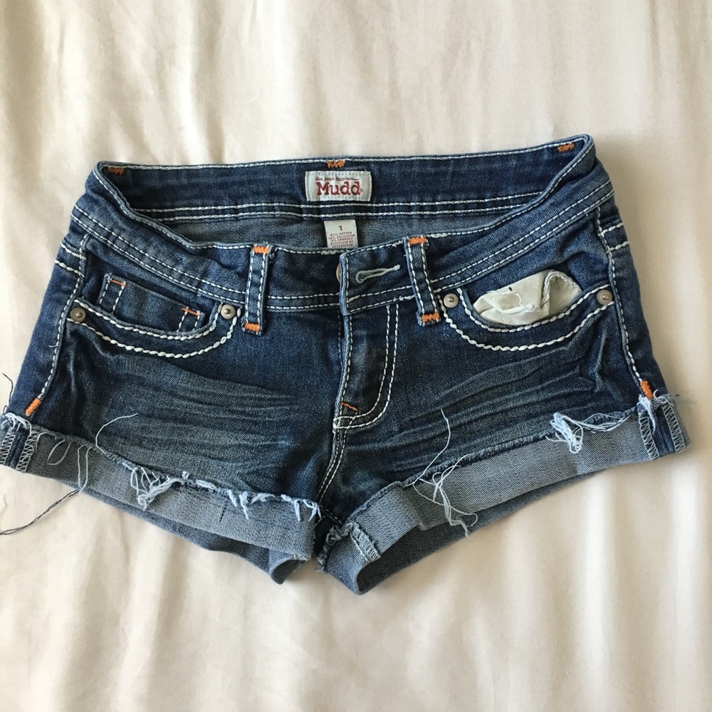 MUDD: Short-shorts