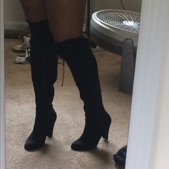 The Cutest Thigh High Boots - Picture 2 of 4