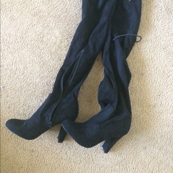 The Cutest Thigh High Boots - Picture 4 of 4