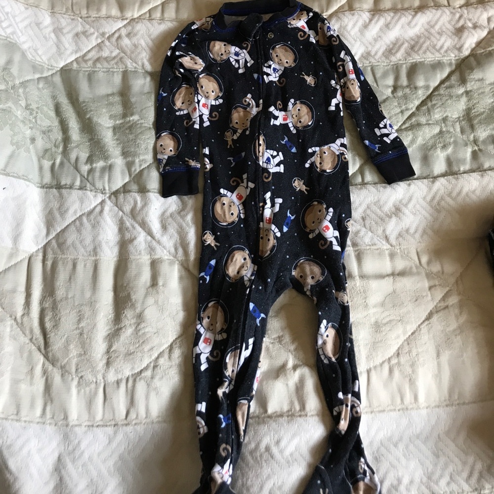 Carters 18 mo Feetie PJs