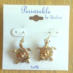 Brand New Turtle Earrings💚
