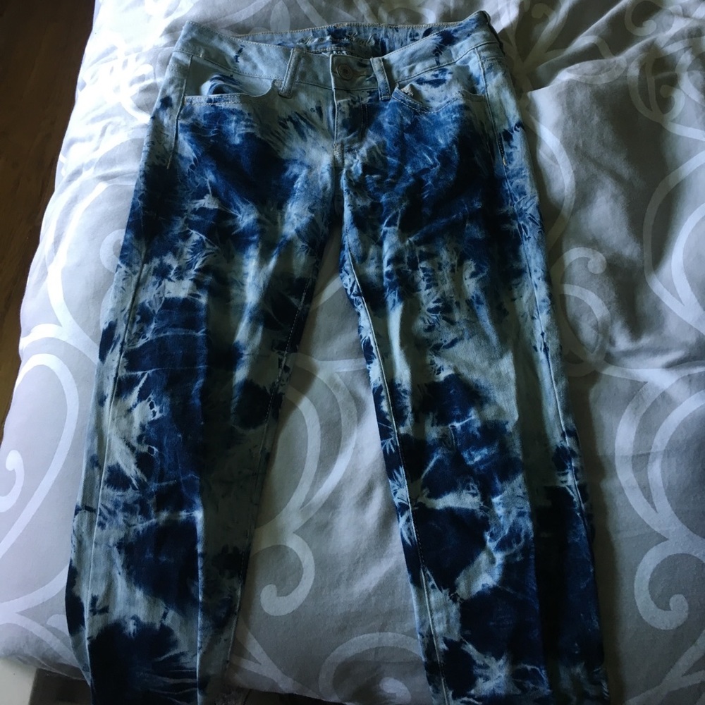 Cool tie-dye super stretch American eagle jeans