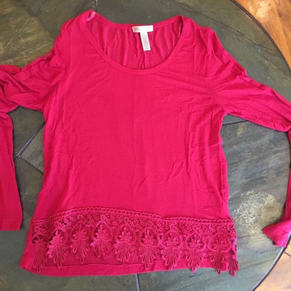 Never worn, red stylish top!
