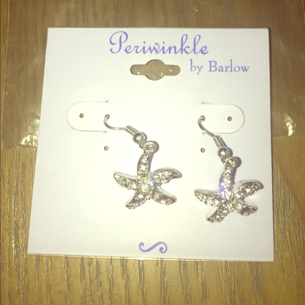 Brand new cz diamond seashell earrings 🏝