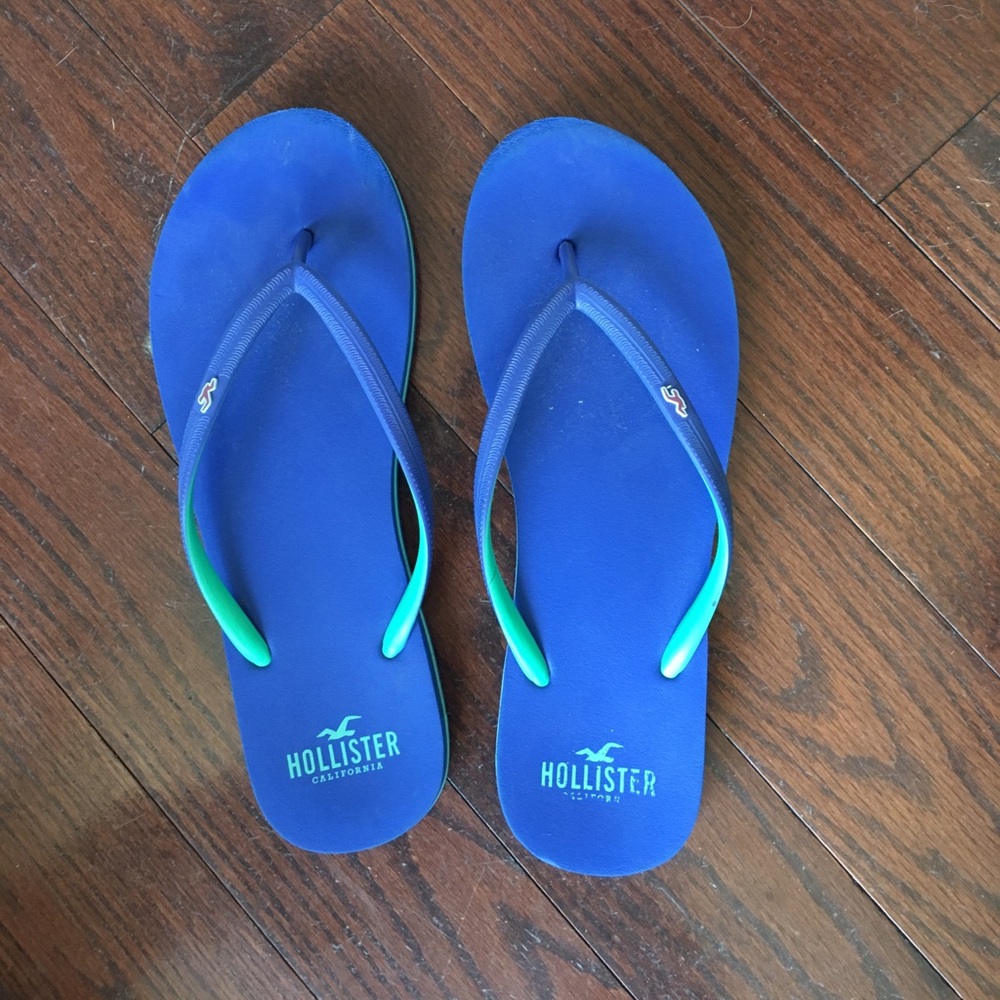 Hollister flip flops!