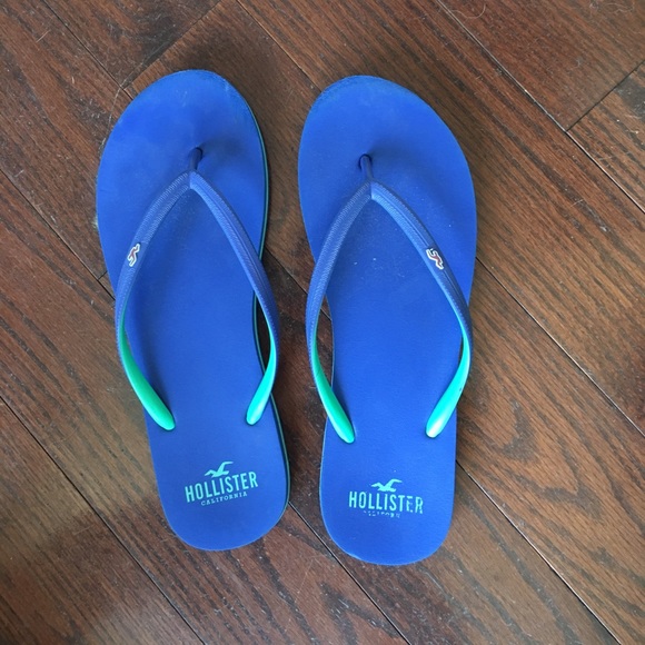Hollister flip flops! - Picture 1 of 1