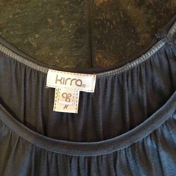 PacSun gray Kirra top! - Picture 2 of 2