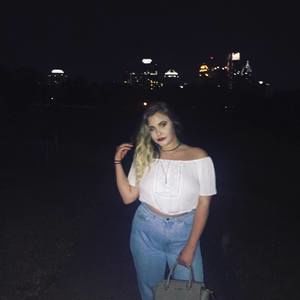 Meet your Posher, Anna