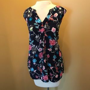 Floral Buttoned Sleeveless Top