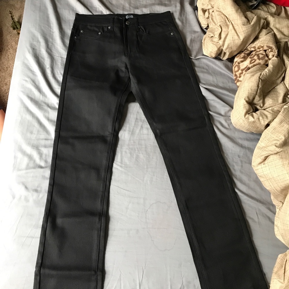 All black skinny jeans