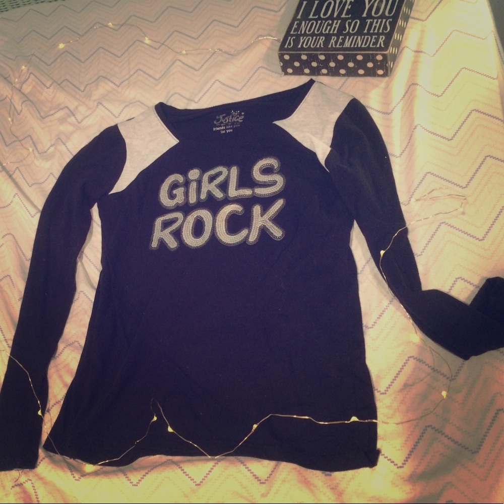 This is a Black and gray long sleeve shirt.