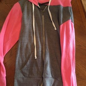 Ocean Drive two-toned sweatshirt size M!