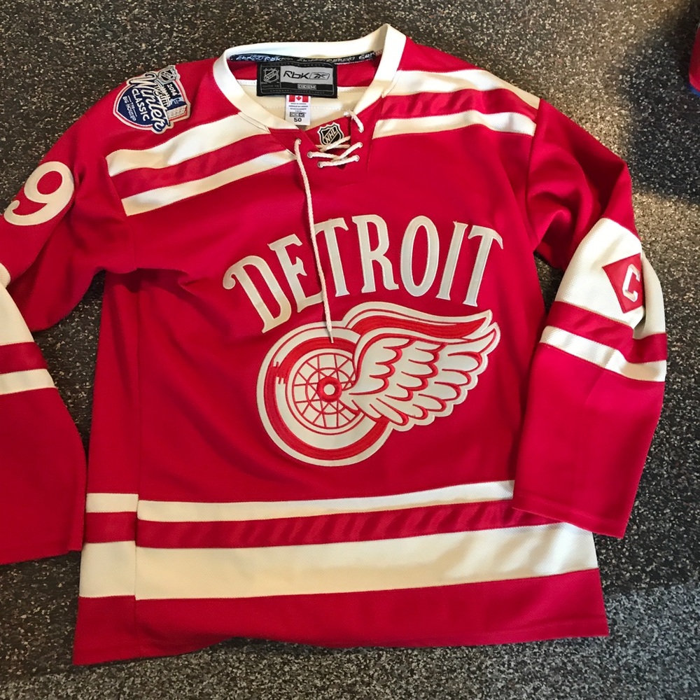 Detroit Red Wings Winter Classic Yzerman Jersey