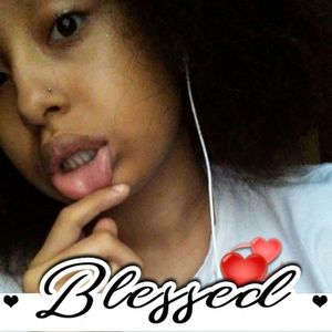 Meet your Posher, Monica